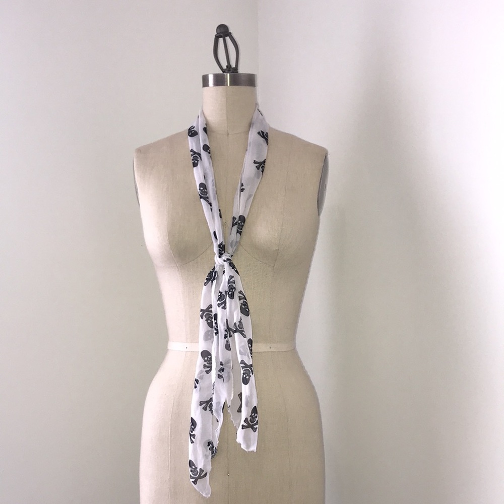 Scarf - Picture 5 of 6